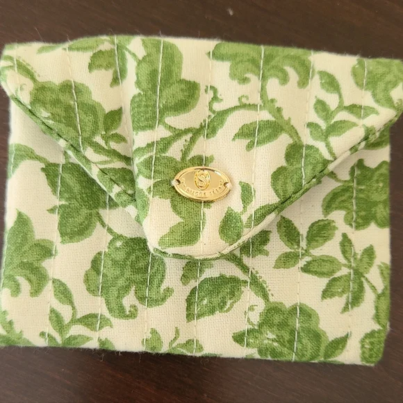 Sezane Set Of Two Pouches - Picture 2 of 3